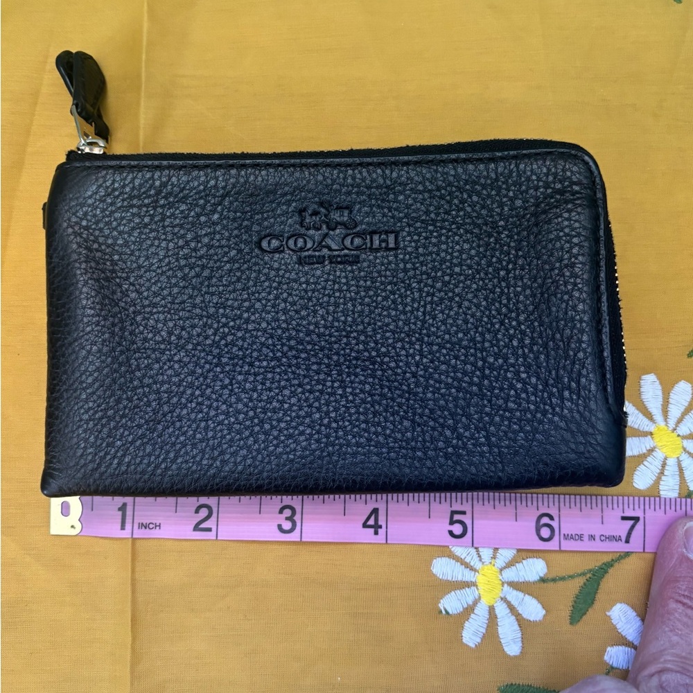 Coach Double zip Wallet - Picture 8 of 8